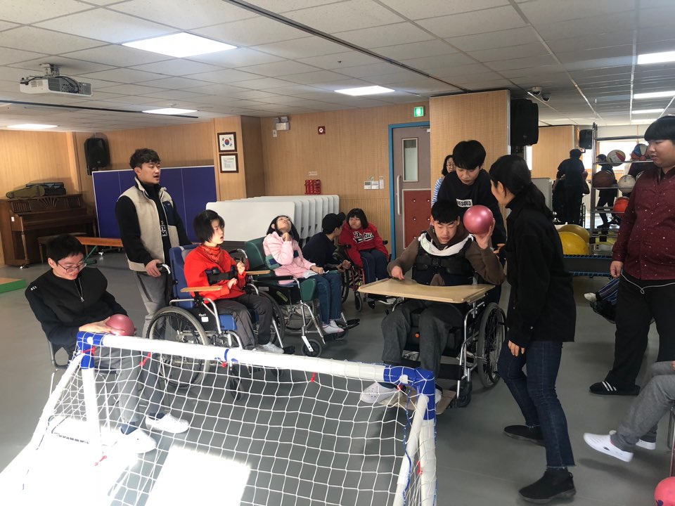 2019.01.15(화)특수체육활동 2019.01.15(화)특수체육활동