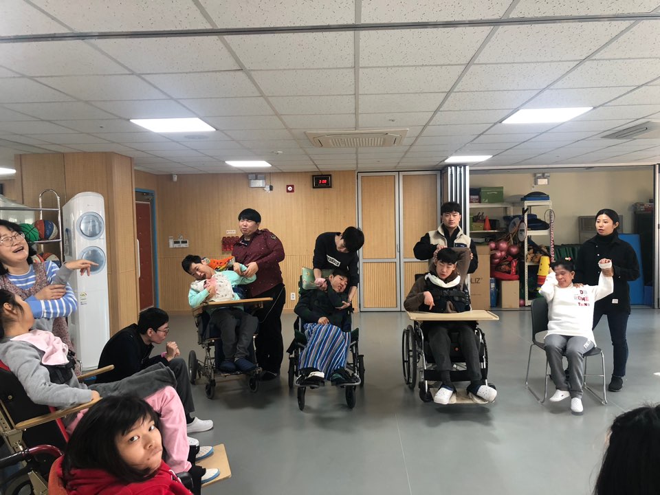 2019.01.15(화)특수체육활동 2019.01.15(화)특수체육활동