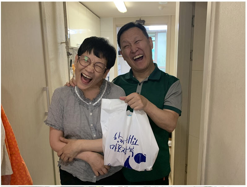 쿨 썸머엔 뭐니뭐니해도 모닝빵! 쿨 썸머엔 뭐니뭐니해도 모닝빵!