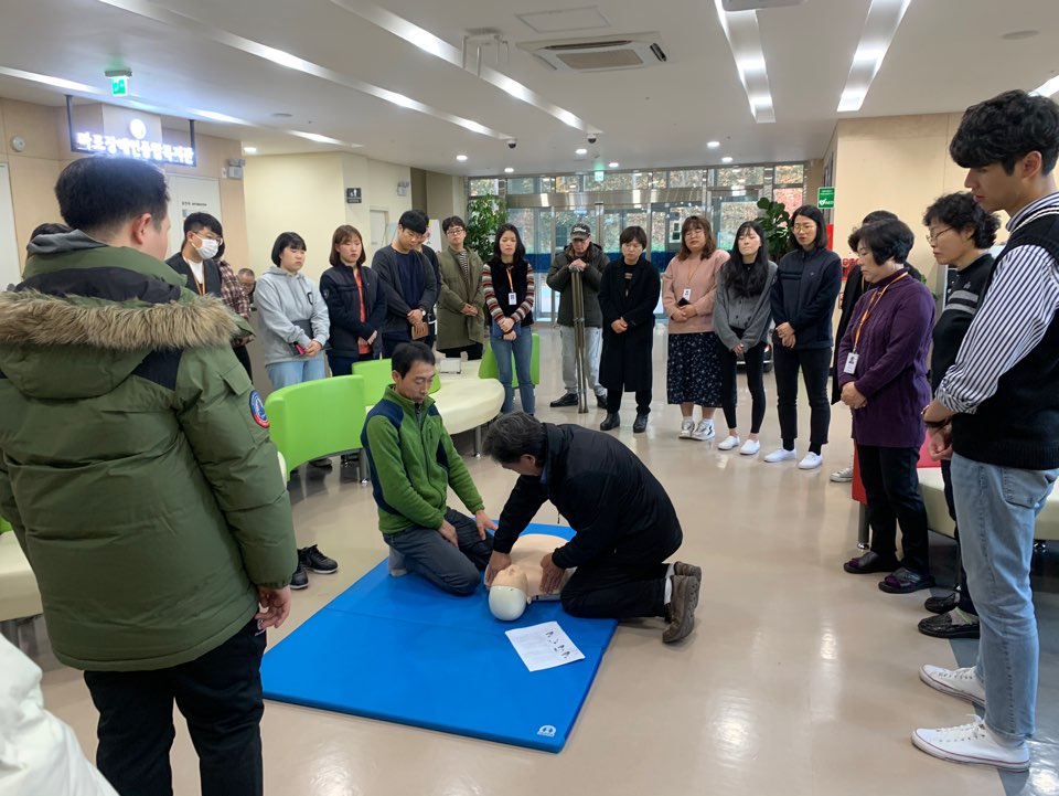 심폐소생술 교육 실시 심폐소생술 교육 실시