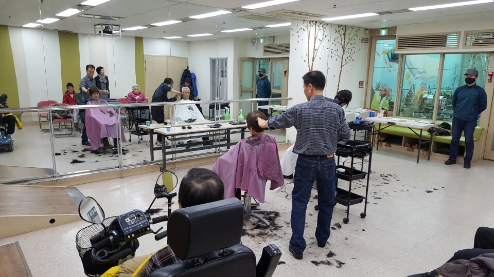 재가복지팀 이미용 실시 재가복지팀 이미용 실시
