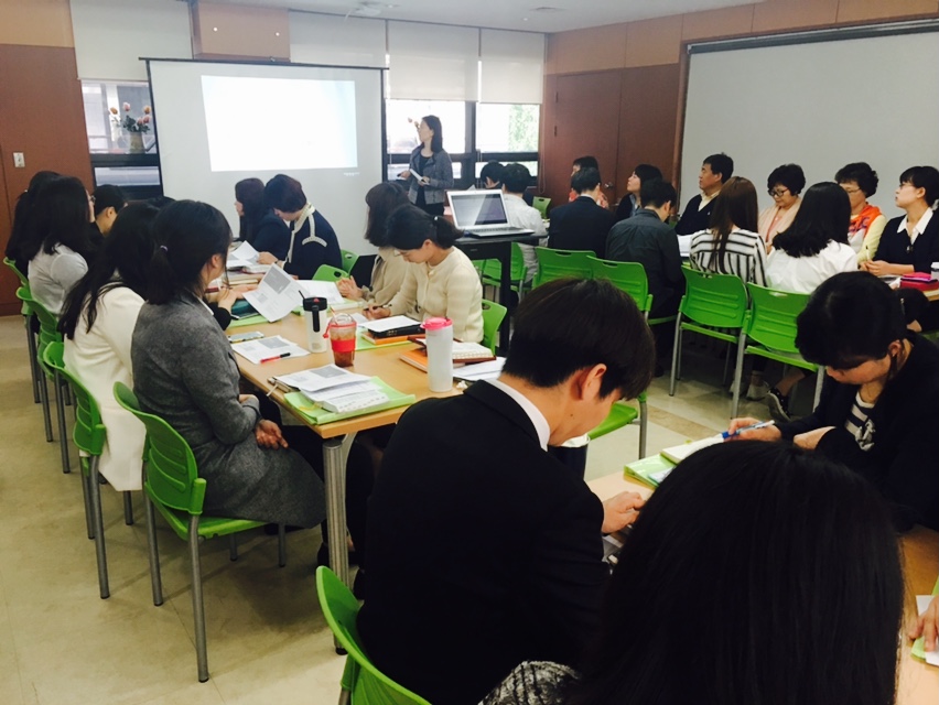 전체 직원을 대상으로 친절교육이 진행되었습니다.