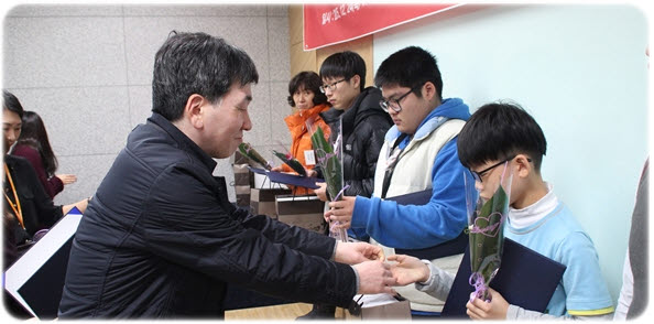제6회 훈숙장학재단 장학생 장학증서 수여식 제6회 훈숙장학재단 장학생 장학증서 수여식